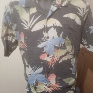 Tommy Bahama 100% Silk Hawaiian Tropical Floral Short Sleeve Shirt Size Medium